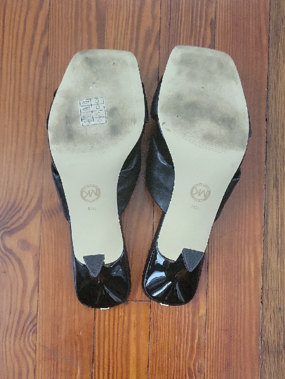 MICHAEL Michael Kors Black Knotted Square-Toe Mule Heels - Picture 3 of 5